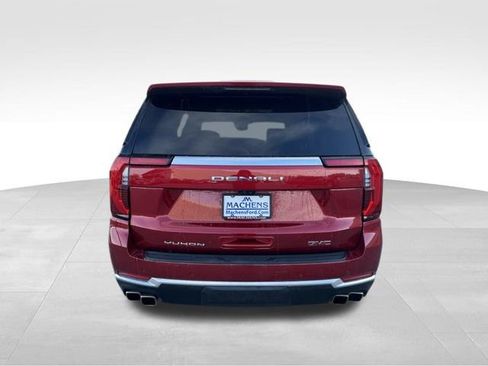 Used 2025 GMC Yukon Denali w/ Denali Reserve Package image 5
