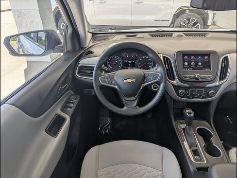 Used 2020 Chevrolet Equinox LS w/ LPO, Cargo Package AWD/4WD image 3