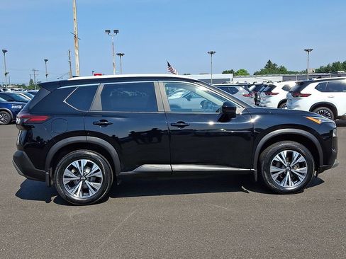 Certified 2023 Nissan Rogue SV w/ SV Premium B Package AWD/4WD image 8