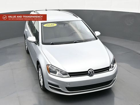 Used 2016 Volkswagen Golf S FWD image 34