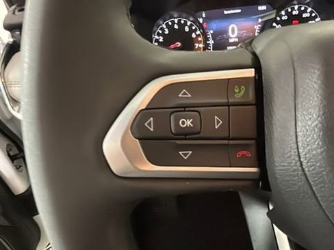 Used 2024 Jeep Compass Limited AWD/4WD image 15