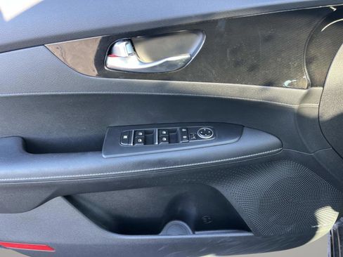 Used 2022 Kia Forte GT-Line w/ GT-Line Premium Package image 26