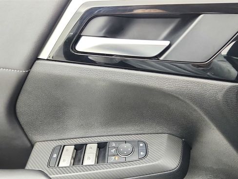 Used 2024 Mitsubishi Outlander FWD image 26