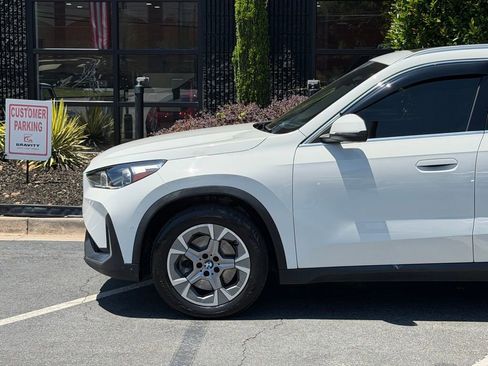Used 2023 BMW X1 xDrive28i AWD/4WD image 10