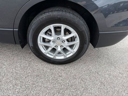 Used 2022 Chevrolet Equinox LS w/ LS Convenience Package image 37
