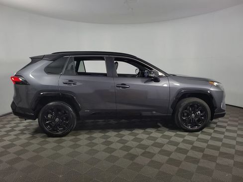 Used 2025 Toyota RAV4 XSE AWD/4WD image 10