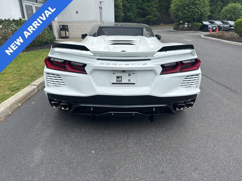 Used 2023 Chevrolet Corvette Stingray Preferred Conv w/ Z51 Performance Package RWD image 3