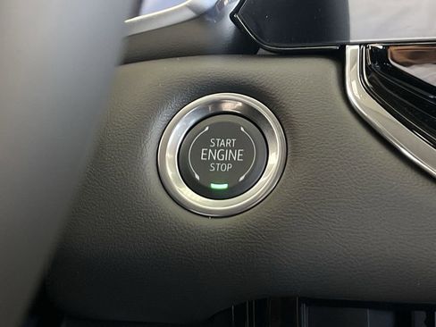 New 2026 GMC Canyon Elevation AWD/4WD image 16