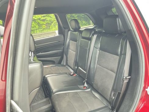 Used 2021 Jeep Grand Cherokee Laredo X AWD/4WD image 24