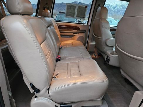 Used 2001 Ford Excursion Limited image 33