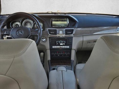 Used 2014 Mercedes-Benz E 350 Sedan image 18