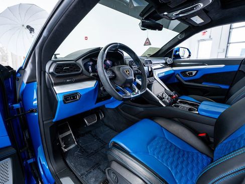 Used 2020 Lamborghini Urus image 37