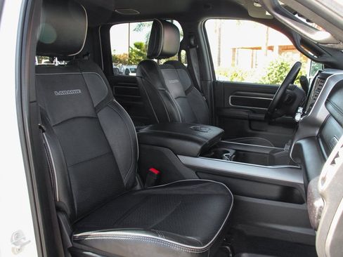 Used 2024 RAM 3500 Laramie w/ Night Edition image 39