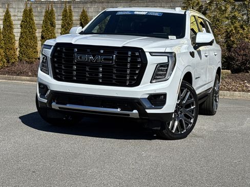 Used 2026 GMC Yukon Denali Ultimate w/ LPO, Floor Liner Package image 6