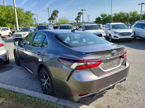 Used 2023 Toyota Camry SE image 21