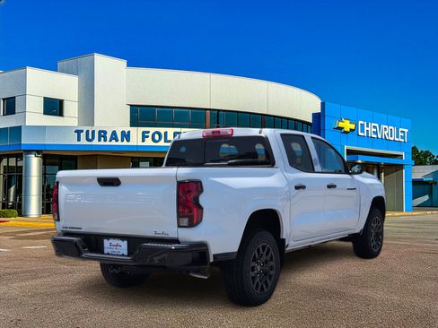 Used 2026 Chevrolet Colorado W/T w/ WT Custom Package RWD image 6
