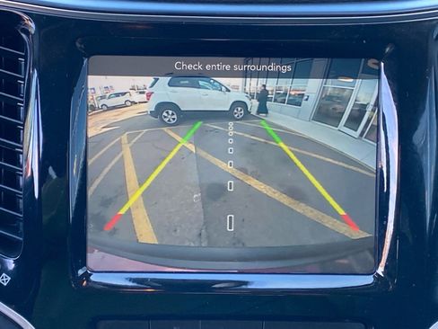 Used 2020 Jeep Cherokee Limited image 16