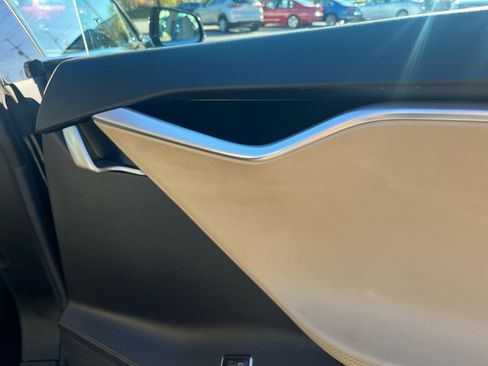 Used 2013 Tesla Model S image 14