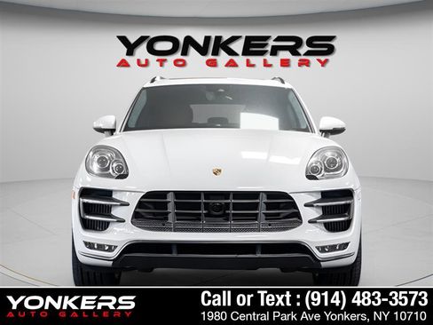 Used 2016 Porsche Macan Turbo AWD/4WD image 14