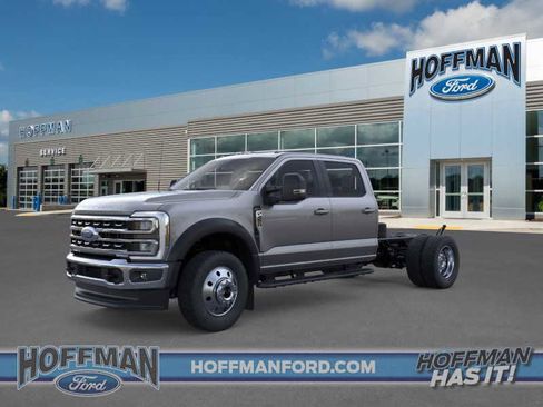 New 2026 Ford F450 Lariat w/ Snow Plow Prep Package image 4