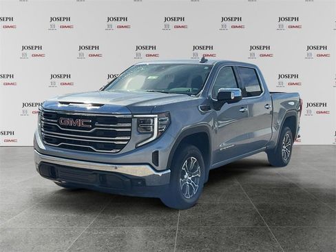 Used 2025 GMC Sierra 1500 SLT image 4