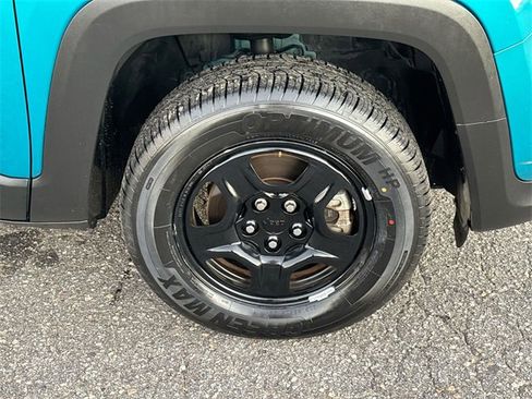 Used 2022 Jeep Renegade Sport image 12