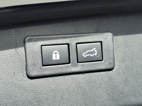 Certified 2025 Subaru Outback Premium w/ Popular Package #1A image 19