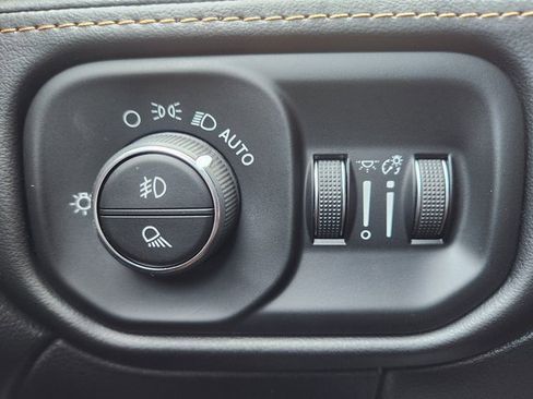 Used 2022 RAM 3500 Limited image 37