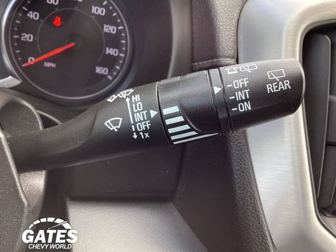 Used 2023 GMC Terrain SLE w/ Driver Convenience Package FWD image 26