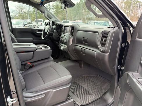 Used 2025 Chevrolet Silverado 1500 Custom image 13