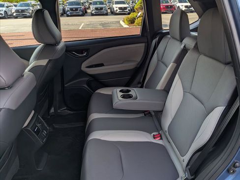 Used 2025 Subaru Forester Limited AWD/4WD image 24