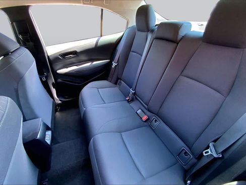 Used 2025 Toyota Corolla LE FWD image 20