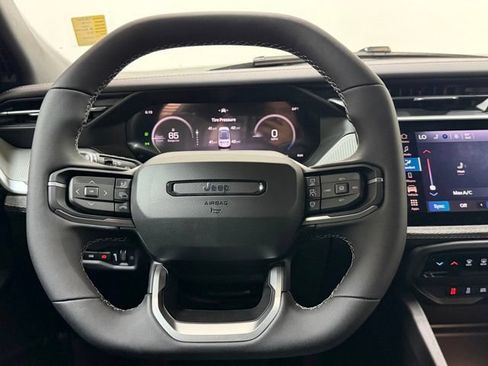 New 2026 Jeep Cherokee Laredo AWD/4WD image 15