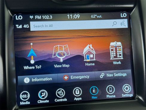 Used 2023 Chrysler 300 Touring L image 41