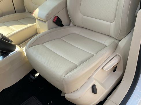Used 2016 Volkswagen Tiguan S FWD image 25