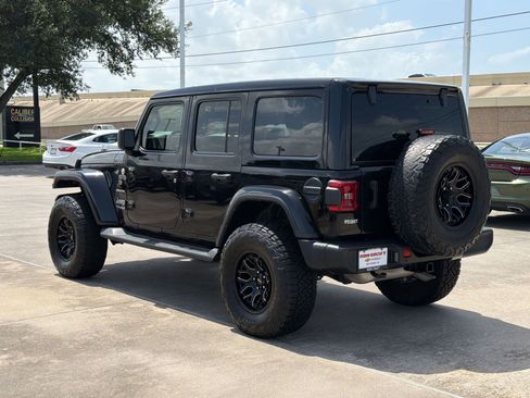 Used 2021 Jeep Wrangler Unlimited Sahara AWD/4WD image 3