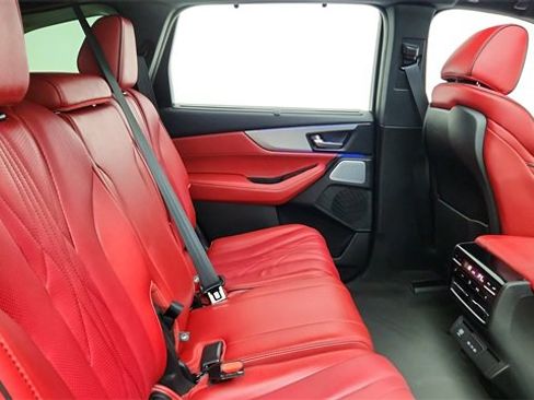 Used 2025 Acura MDX A-Spec image 26