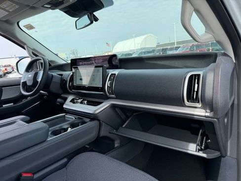 New 2026 Ford Expedition Active AWD/4WD image 12