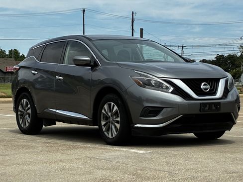 Used 2018 Nissan Murano S AWD/4WD image 2