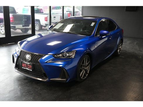Used 2017 Lexus IS 200t F Sport w/ F Sport Package RWD image 3