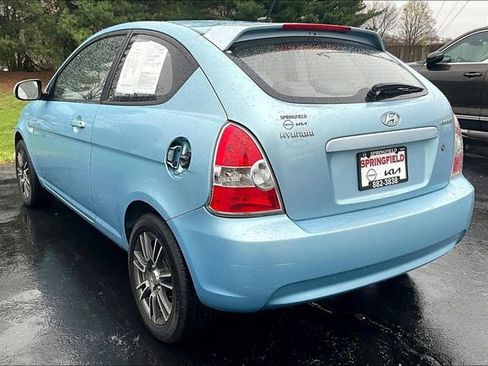 Used 2011 Hyundai Accent GS image 3