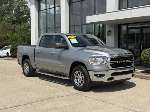 Used 2024 RAM 1500 Big Horn AWD/4WD image 2