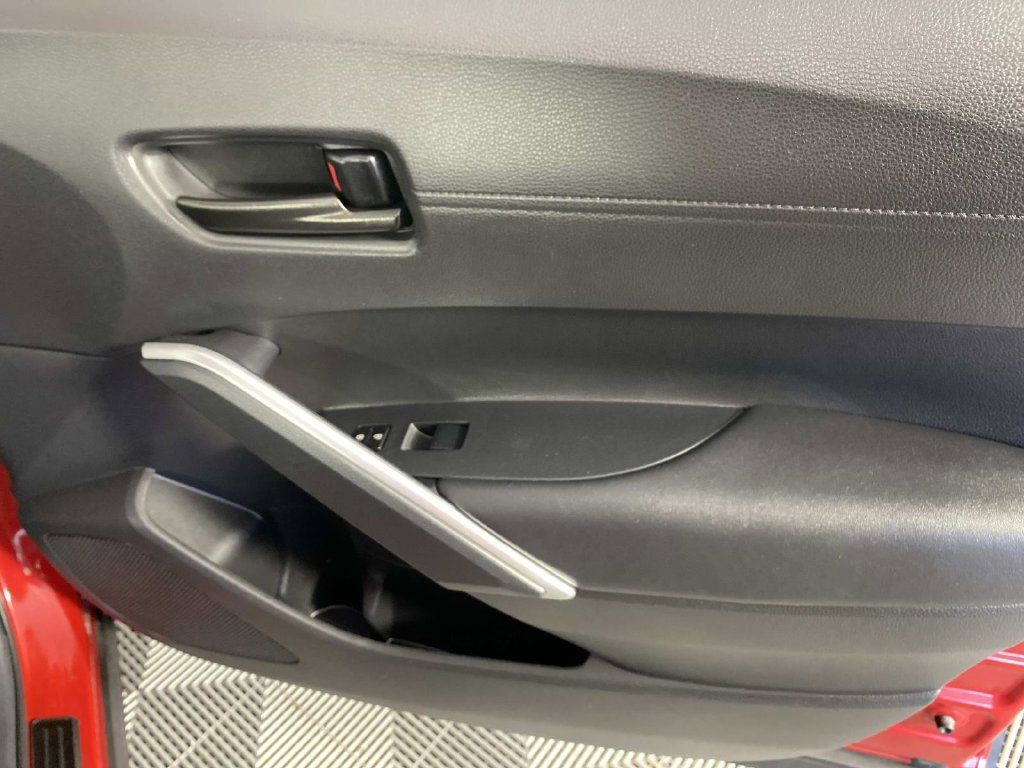 Used 2023 Toyota Corolla Cross AWD Hybrid w/ Moonroof Package image 25