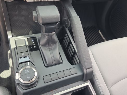 Certified 2026 Toyota Tacoma SR5 AWD/4WD image 11