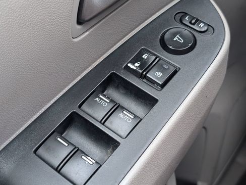Used 2012 Honda Odyssey Touring image 11