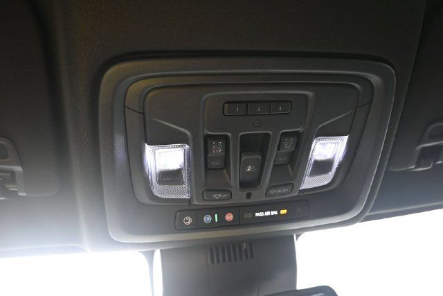 Used 2022 GMC Sierra 1500 AT4 w/ AT4 Preferred Package AWD/4WD image 34