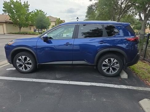 Used 2023 Nissan Rogue SV w/ SV Premium B Package AWD/4WD image 5