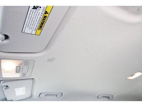 Used 2026 Hyundai Venue SE FWD image 28