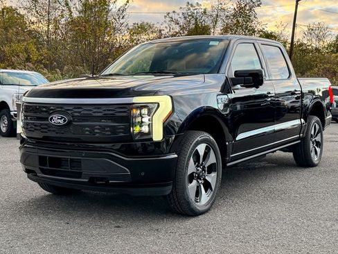 New 2025 Ford F150 Lightning Platinum image 7