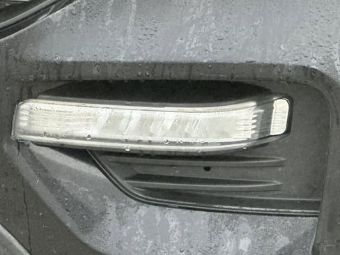 Used 2020 Ford Explorer Limited image 10